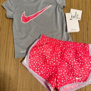 Nike girls shorts and t-shirt set size 2T toddler pink/gray NWT